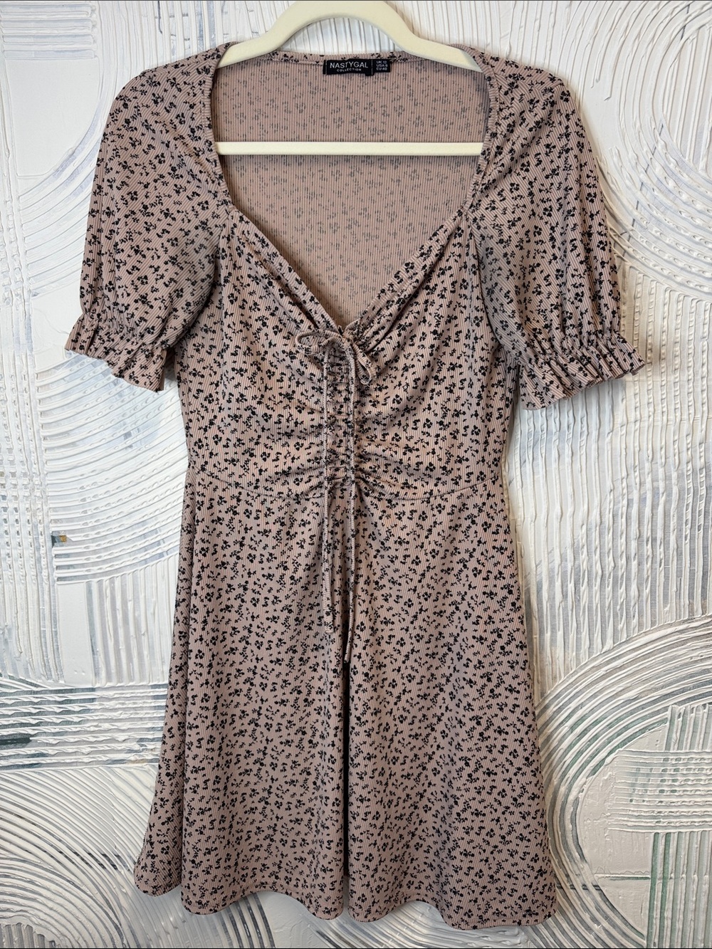 Nasty Gal Mauve Pink Floral Ruched Tie-Front Mini Dress N0582 - Picture 2 of 8